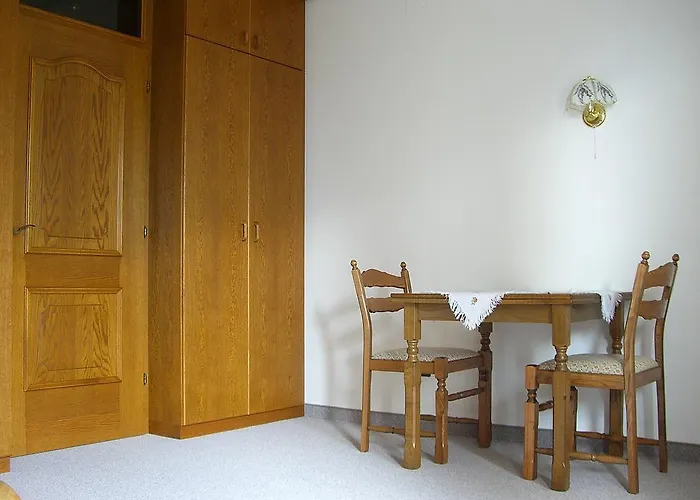 Gudrun Bernhard * Берг (Драуталь)